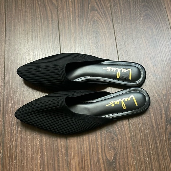 Jeaney Black Ribbed Knit Pointed-Toe Mule Slides - Picture 3 of 5